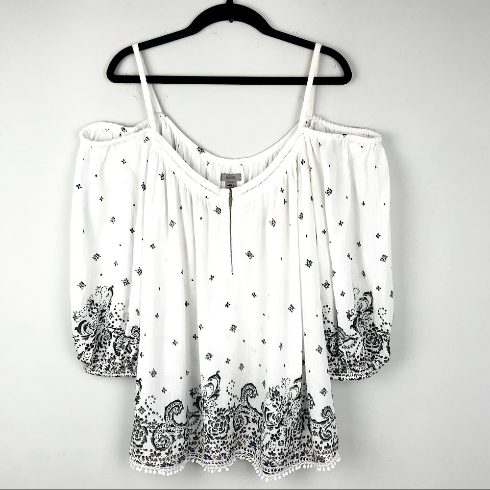 Anthropologie Ecote || Crochet Boho Batik Print Cold Shoulder Blouse